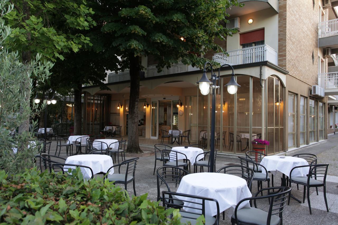 Hotel Santa Maria 체르비아 외부 사진